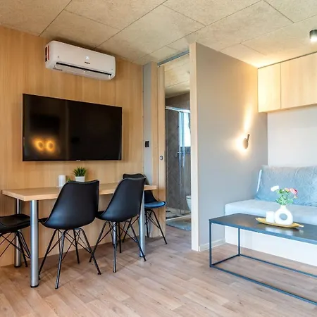 Pensjonat Mobile House Mlinar 3*