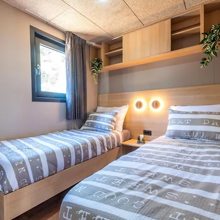 Mobile House Mlinar Penzion 3*