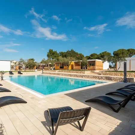 Penzion Mobile House Mlinar 3*